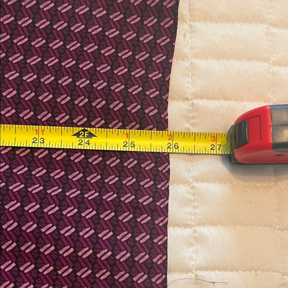 Banana Republic Plum Geometric Blouse - women’s large - Picture 6 of 7